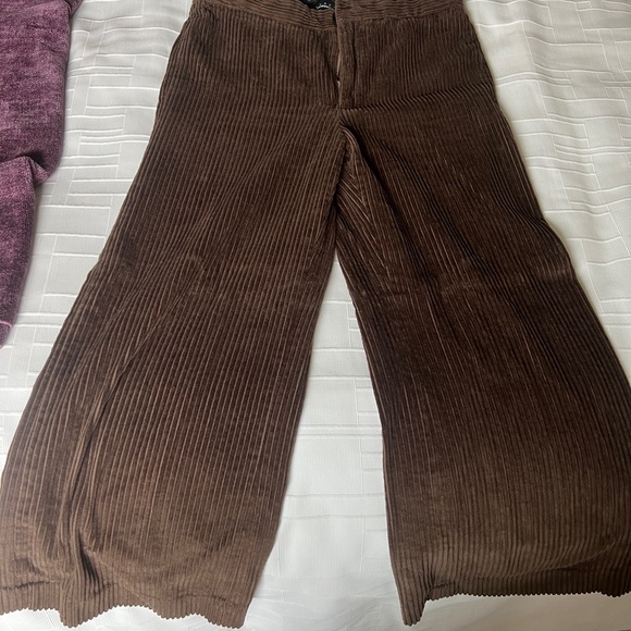 Zara corduroys - Picture 2 of 2